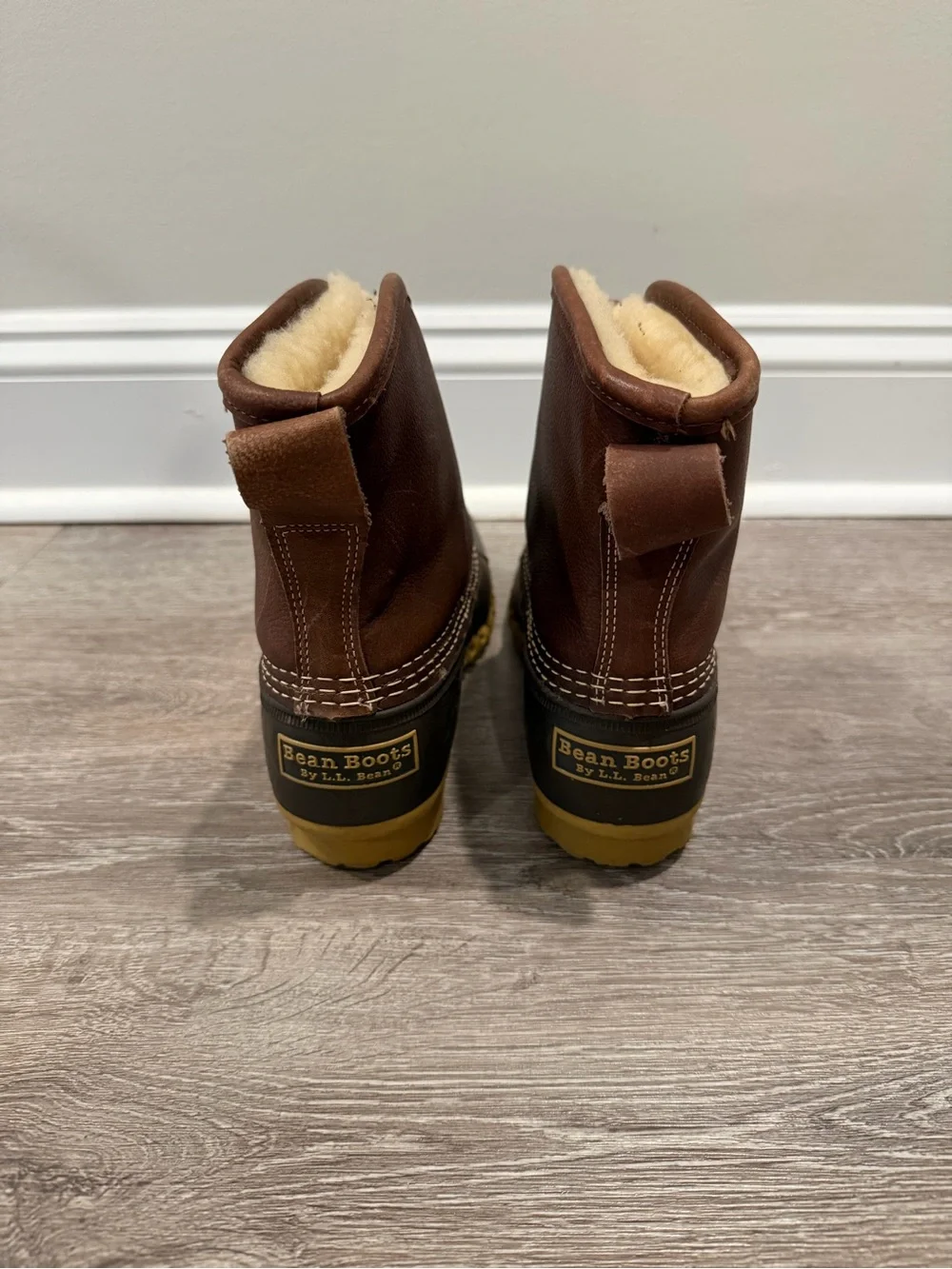 LL Bean Shearing Lined Lounger Boots, size M7/W8.5